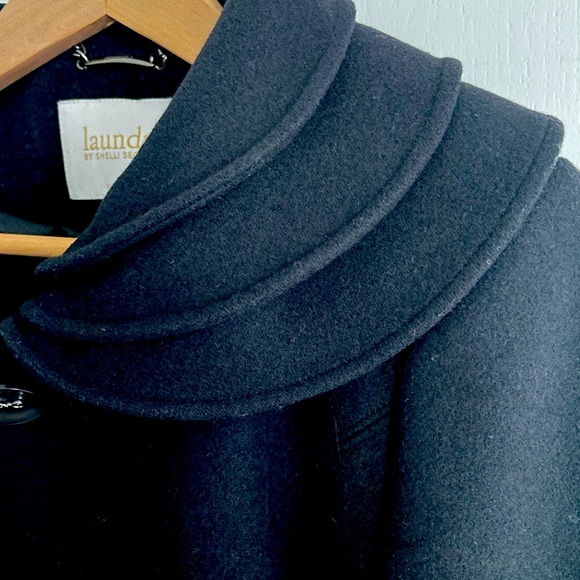 Black car coat; laundry by Shelli Segal. Size 8, excellent condition. - Picture 11 of 11